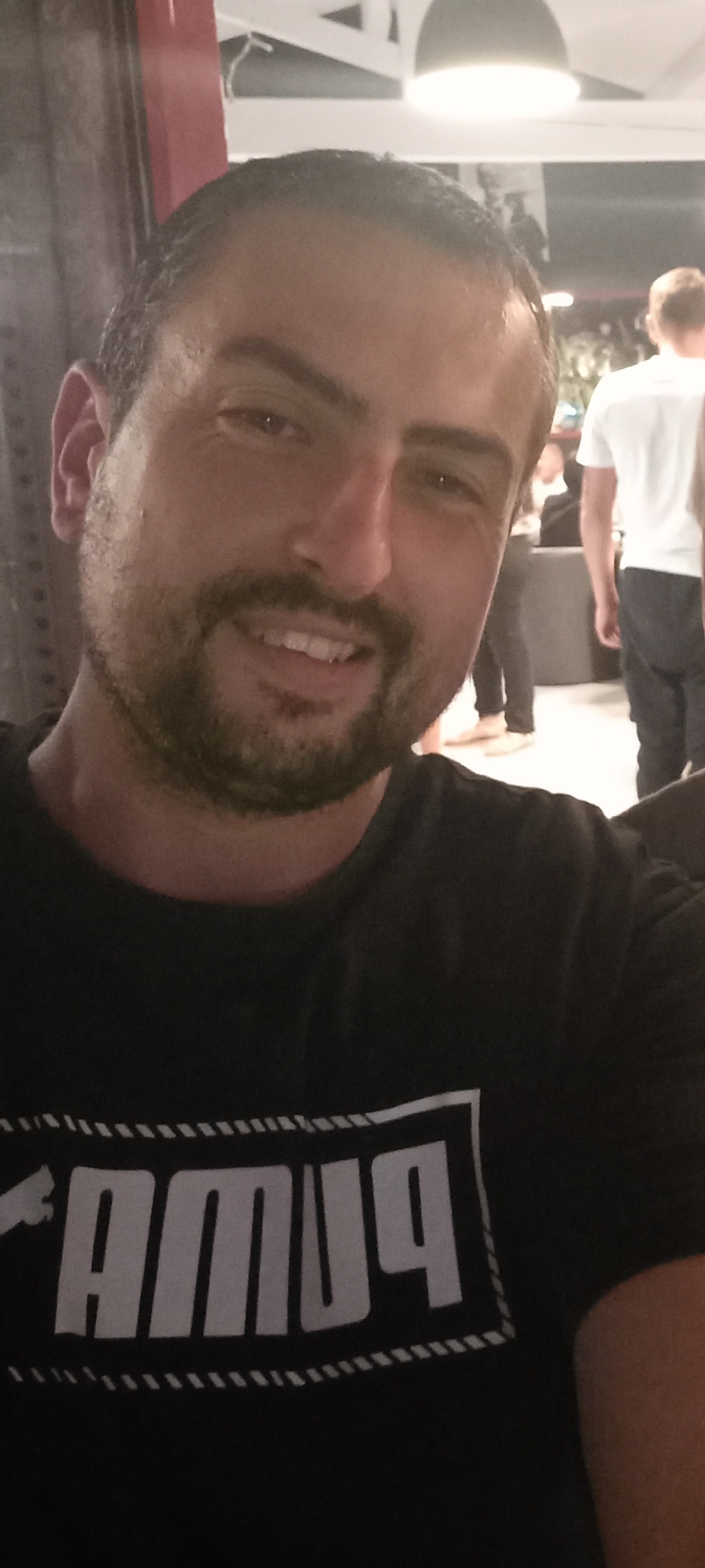 Profil de Demis